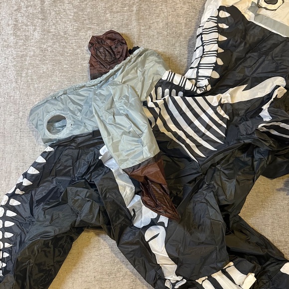 Spooktacular Creations Inflatable Costume for Kids, Riding a Raptor Skeleton - A - Picture 6 of 11